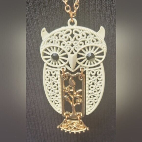 Vintage White Enamel and Gold Owl Pendant Necklace - Picture 3 of 5